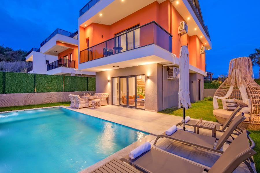 Fethiye Çalışta 3+1 Özel Havuzlu Denize Yakın Kiralık Lüks Villa DRM-1863