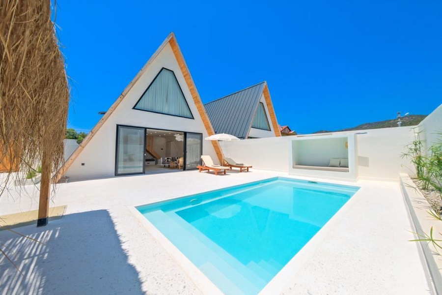 Muğlanın Fethiye Bölgesinde 1+1 Özel Havuzlu Lüks Kiralık Bungalow DRM-2244