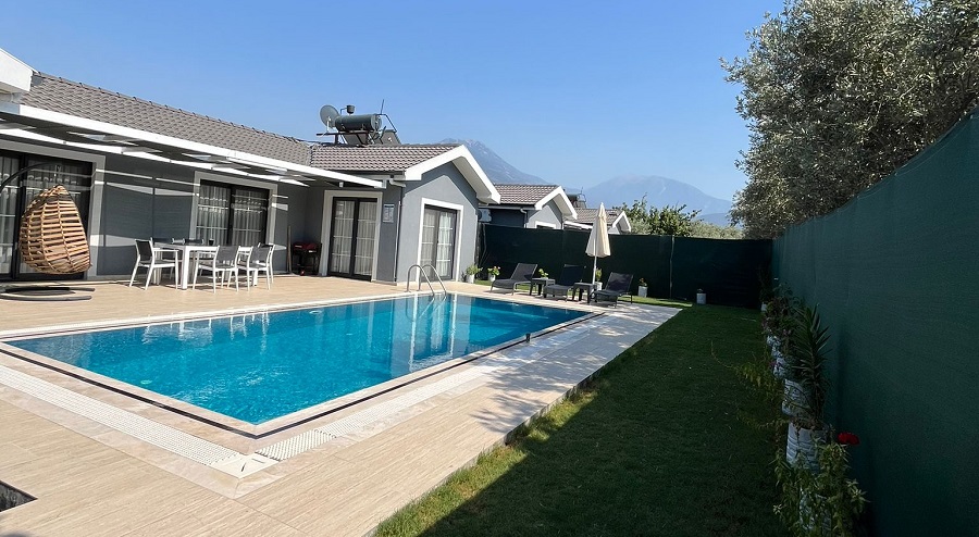 Fethiye Çalış'ta 2 Yatak Odalı Özel Yüzme Havuzlu Tatil Villası DRM-2230