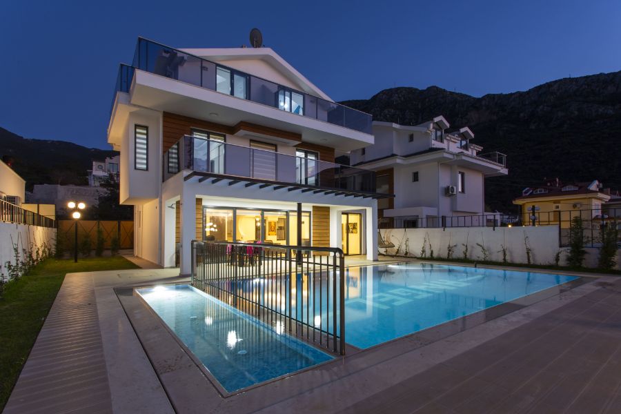 Fethiye Ovacıkta 4+1 Özel Havuzlu Doğa Manzaralı Kiralık Lüks Villa DRM-1996