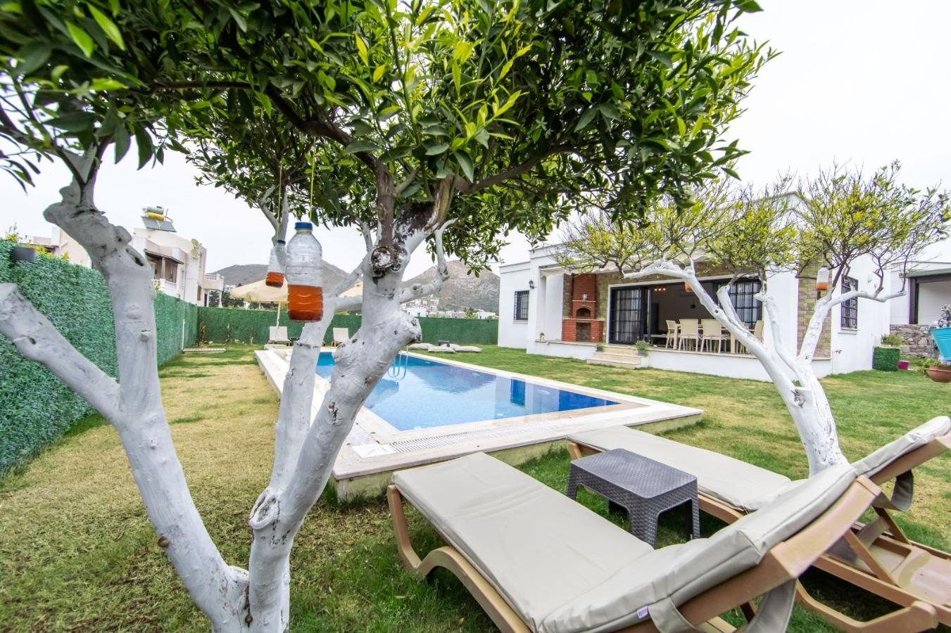 Turgutreis Kadıkalesi'nde 3+1 Özel Havuzlu, Denize Yakın Kiralık Villa DRM-2252