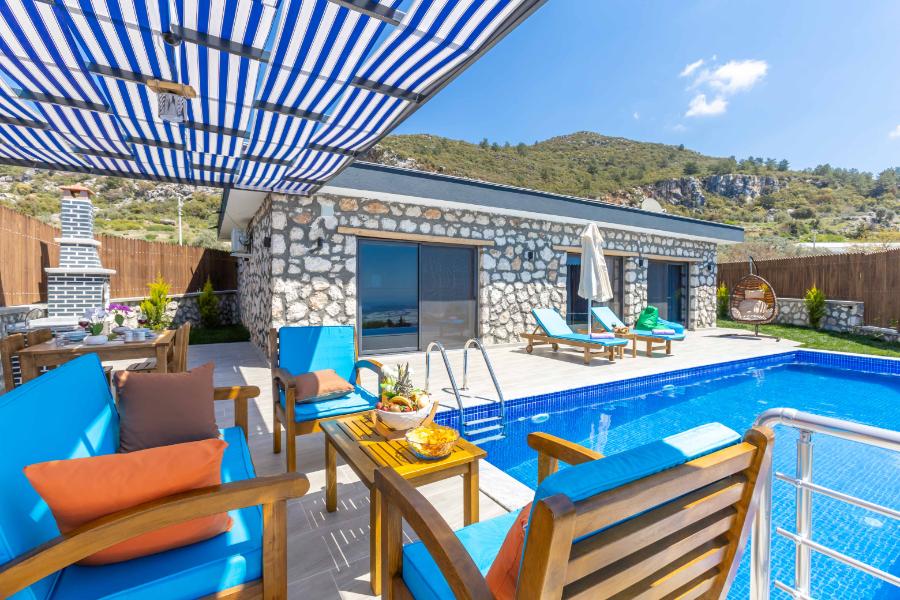 Kaş Çavdırda 1+1 Özel Havuzlu Denize Yakın Kiralık Lüks Villa DRM-1868