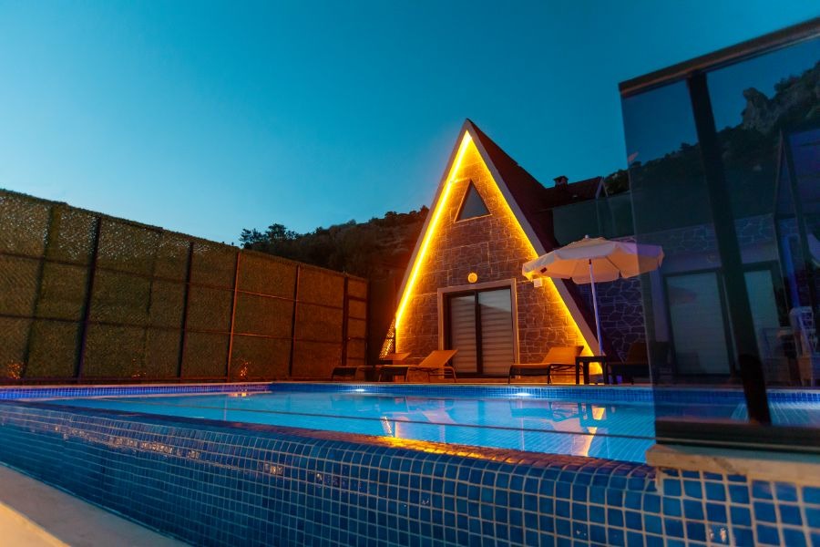 Kaş Patarada 3+1 Özel Havuzlu Denize Yakın Lüks Kiralık Villa DRM-1723