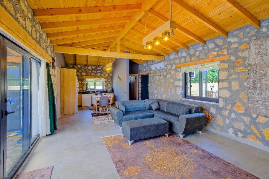 Seydikmer Güneşlide 2+1 Özel Havuzlu Denize Yakın Kiralık Lüks Villa DRM-1740