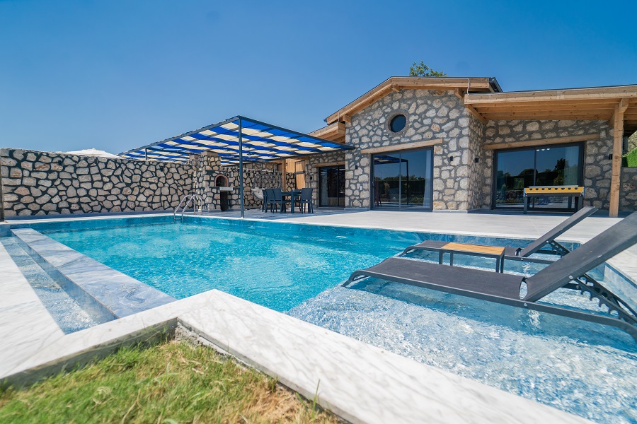 Antalya Kaş'ta 2+1 Özel Havuzlu Denize Yakın Kiralık Villa DRM-1902