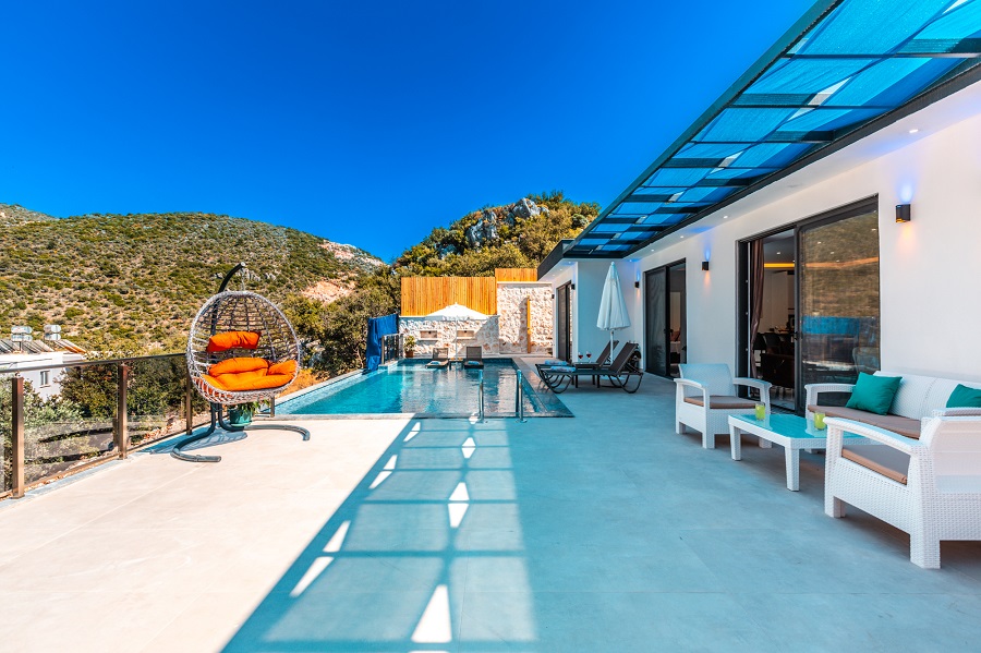 Kalkanda 2+1 Özel Havuzlu Muhafazakar Kiralık Lüks Villa DRM-2040