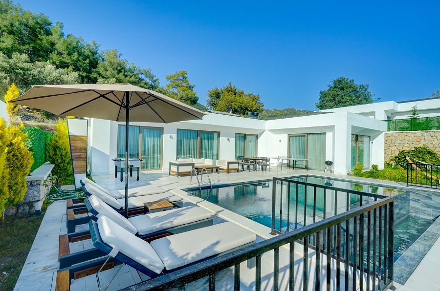 Antalya Kaş'ta 3+1 Özel Havuzlu Denize Yakın Kiralık Villa DRM-2054