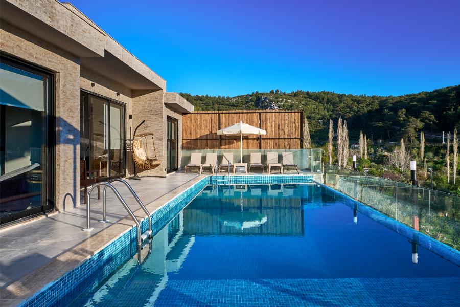 Kalkan Üzümlü Köyde 3+1 Özel Havuzlu Kiralık Lüks Villa DRM-1887