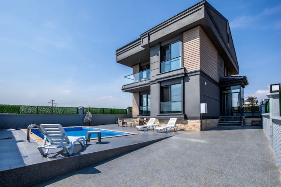 Silivri Hürriyetde 5+1 Özel Havuzlu Denize Yakın Kiralık Lüks Villa DRM-2008