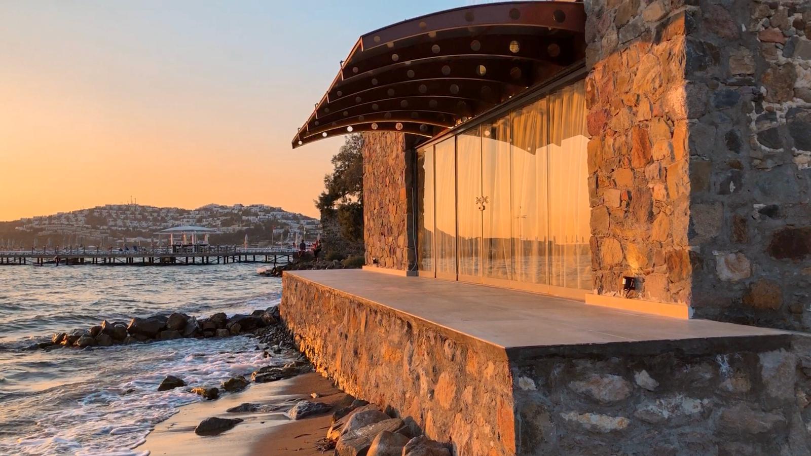 Bodrum Kadıkalesi Denize Sıfır Taş Villa Özel Havuzlu BD-441