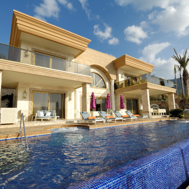 Bodrum Torba`da 5+1 Özel Havuzlu Denize Sıfır Lüx Villa BV-4816