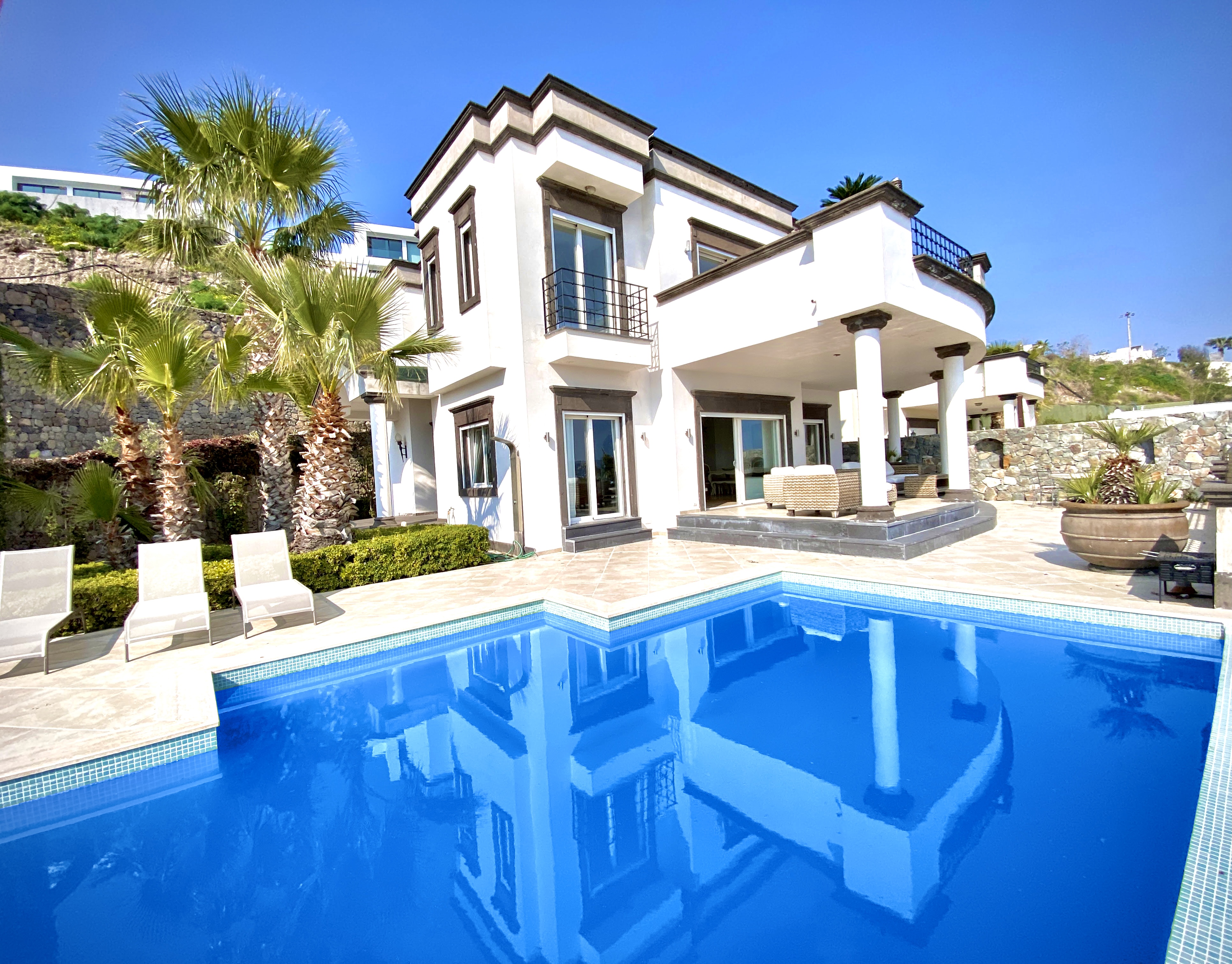 Bodrum Gündoğan Deniz Manzaralı 4+1 Lüks Kiralık Villa BV-133