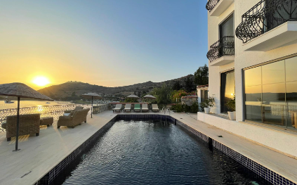 Yalıkavak Denize Sıfır Lüks 6+2 Kiralık Villa BV-205