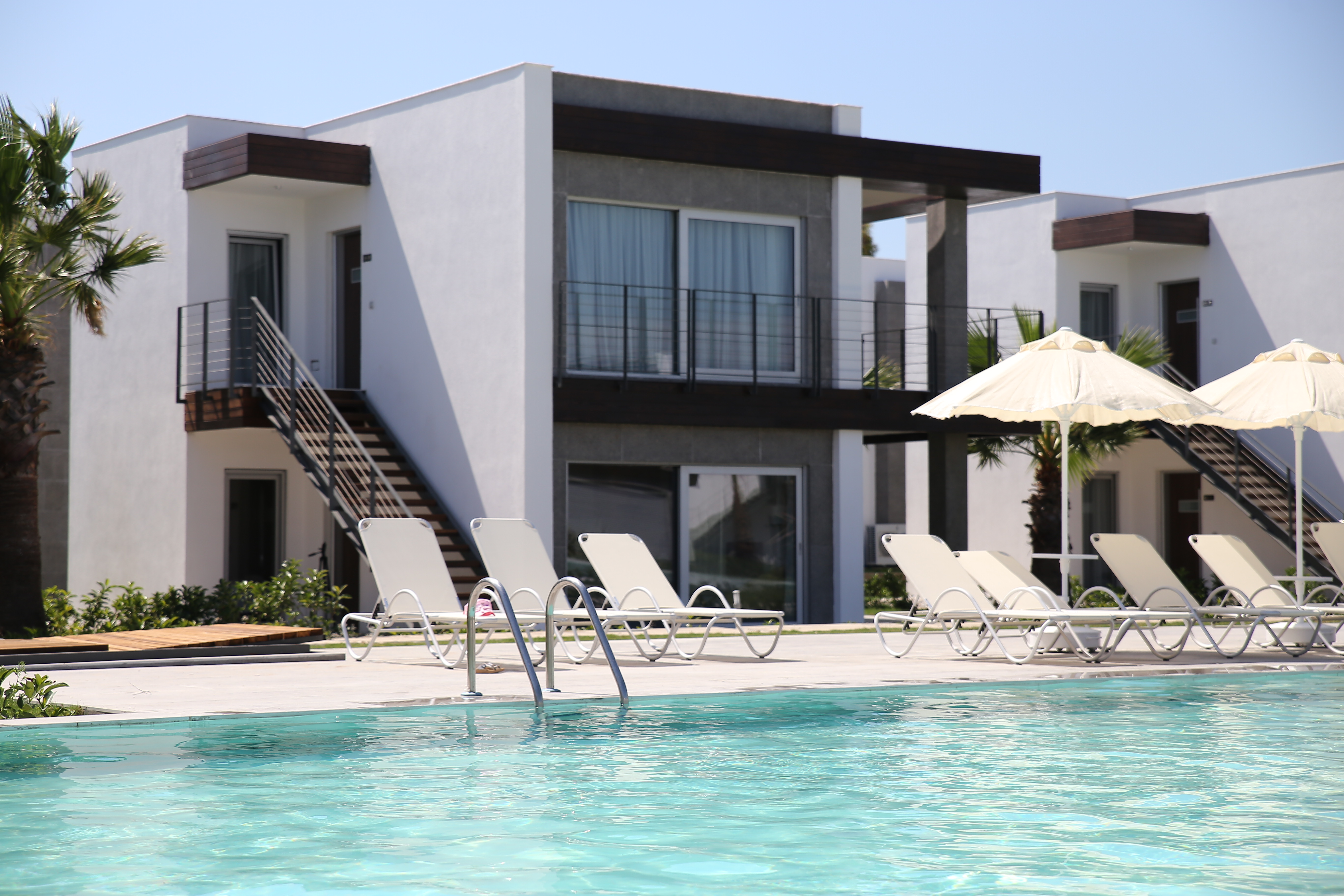 Denize Sıfır Ortakent 3+1 Lüks Villa Kiralık BV-269