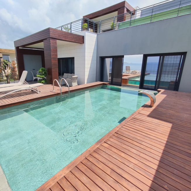 Yalıkavakta 3+1 Özel Havuzlu Deniz Manzaralı Özel İskelesi Olan Lüx Villa BV-4346