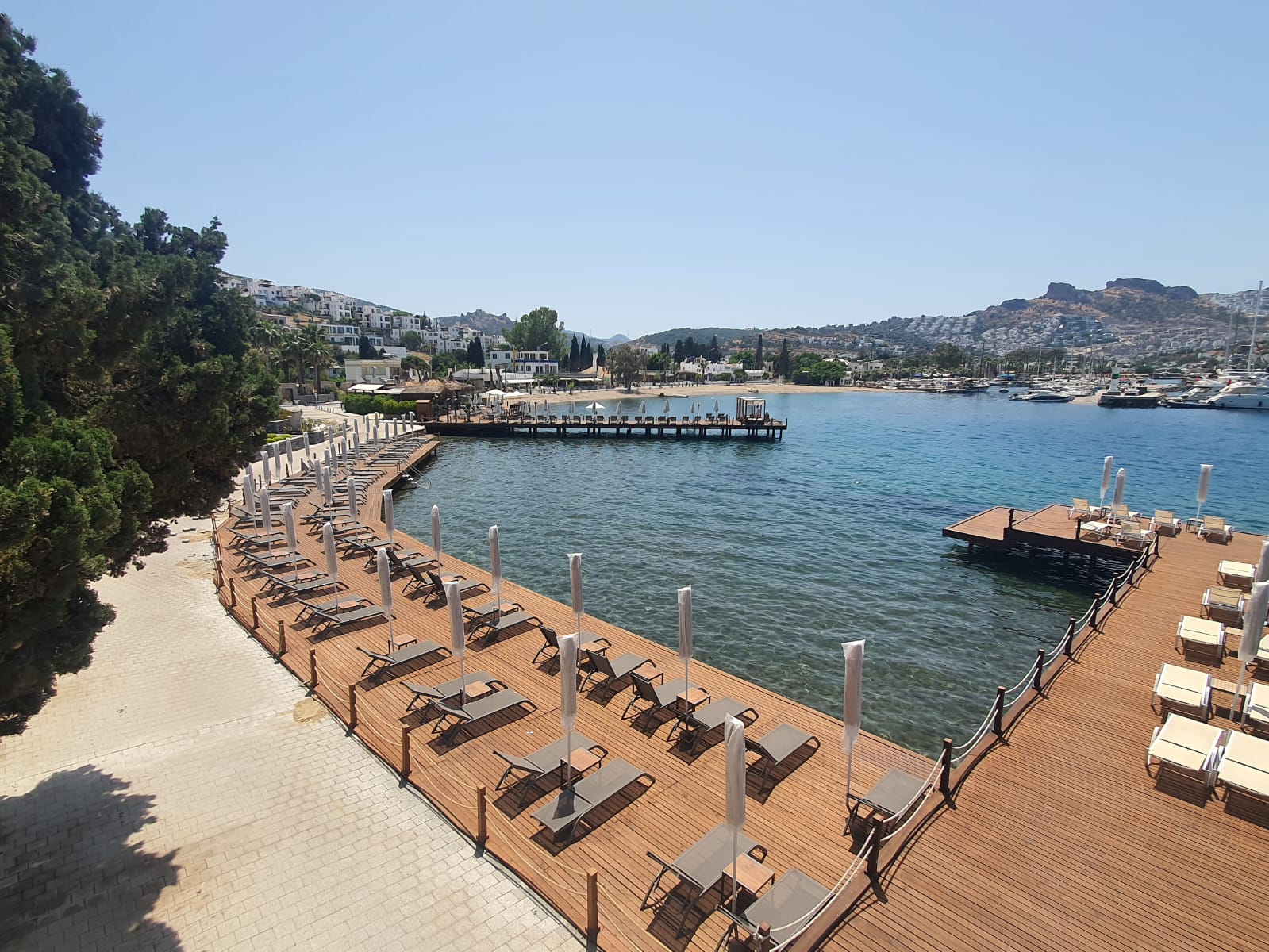 Gündoğanda Özel İskelesi Olan 5+1 Ters Dubleks Ortak Havuzlu Villa MRT-6148