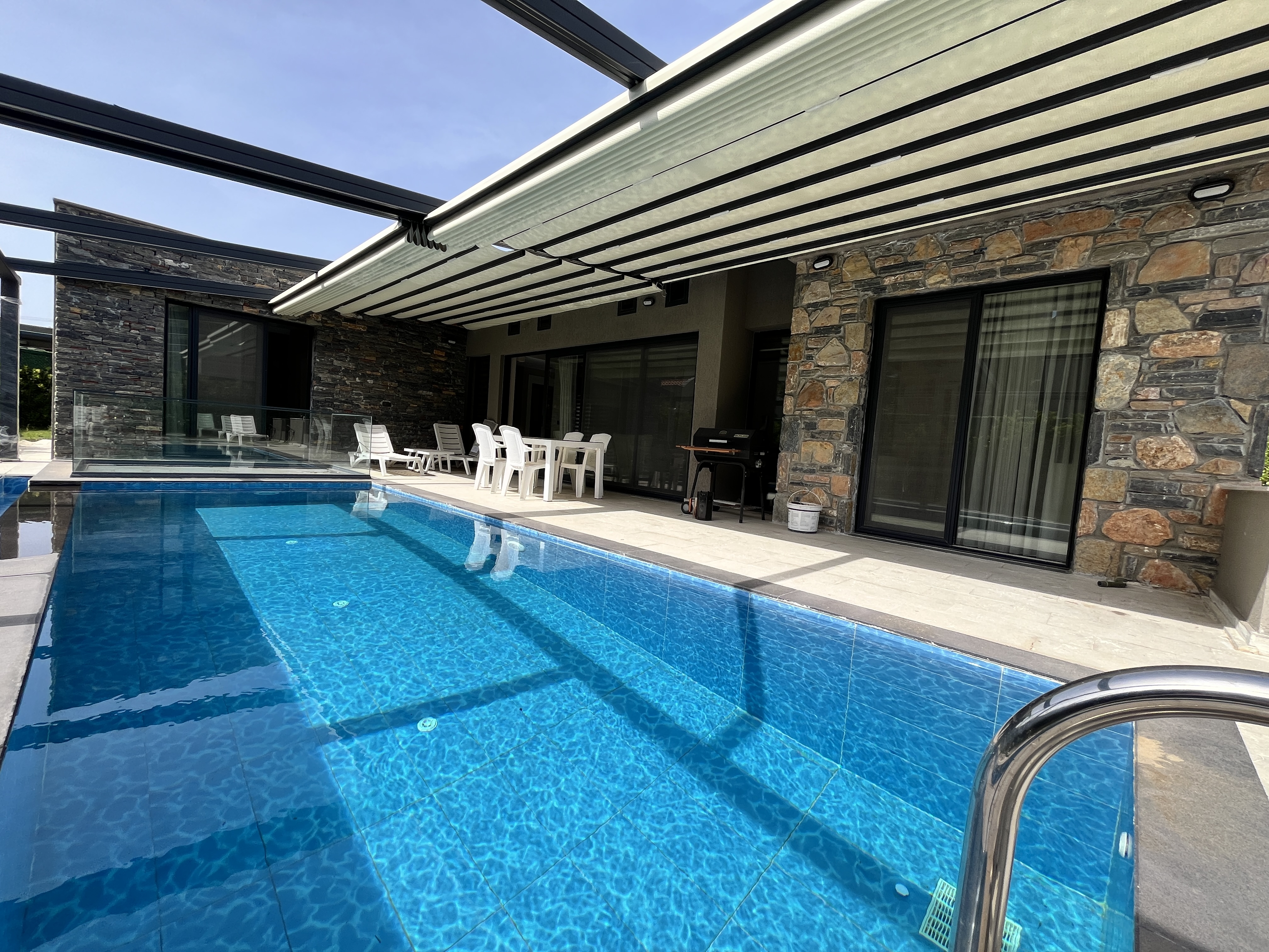 Bodrum Yalıkavak Özel Havuzlu 5 Yatak Odalı Tatil Villası BV-309